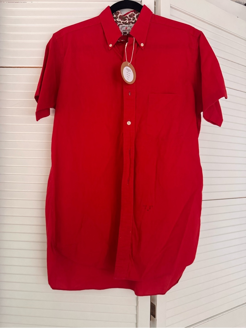 Vintage 70’s Lion of Troy Men's Red Short-Sleeve Cotton Button-Down Shirt 0015